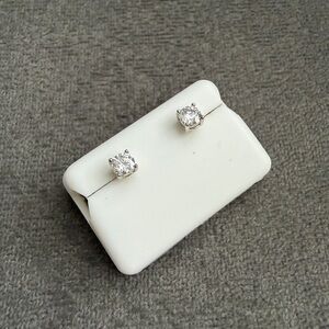 925 Silver Moissanite Stud Earrings